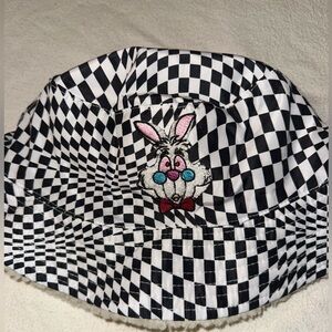 Disney Parks Alice in Wonderland Checkered Bucket Hat White Rabbit Magic Kingdom